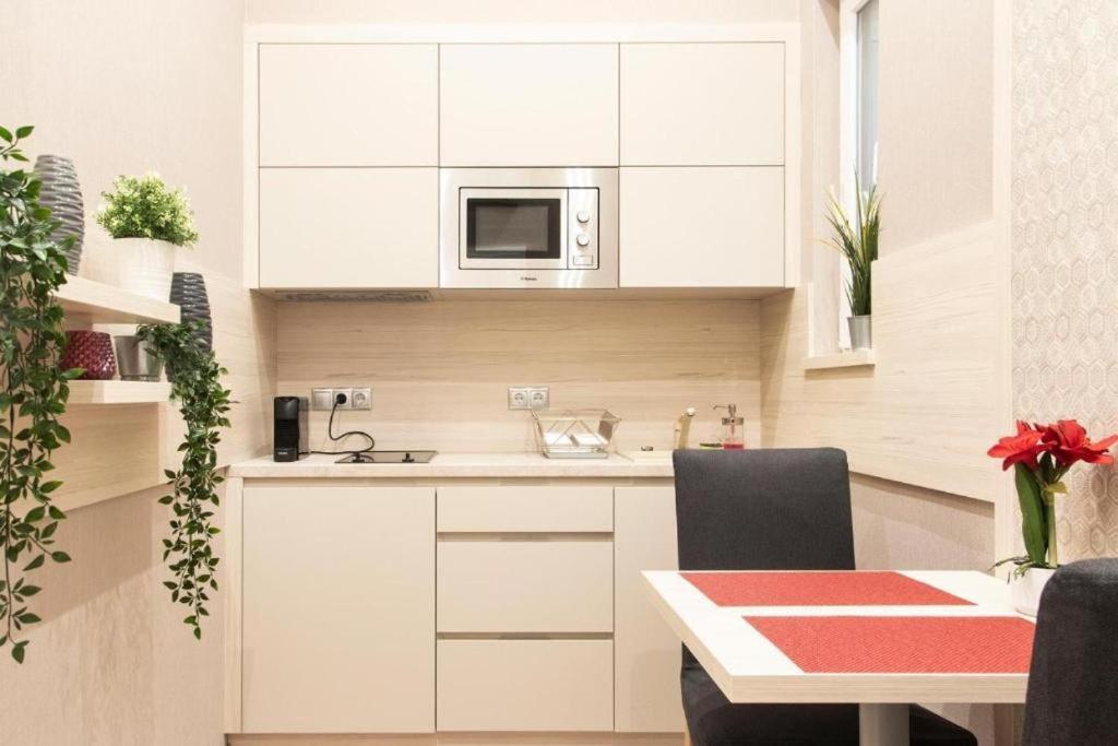 Budapest Revay Apartments Экстерьер фото