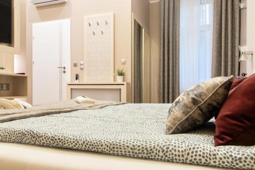 Budapest Revay Apartments Экстерьер фото
